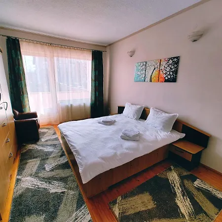 Ten's - Spatios Si Linistit Appartement